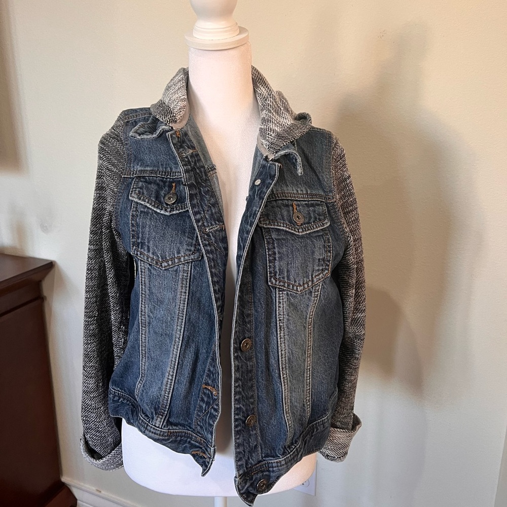 Used Denim jacket 🖤